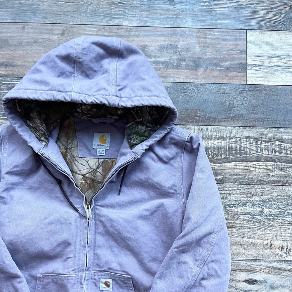 🏔 Carhartt Jacket